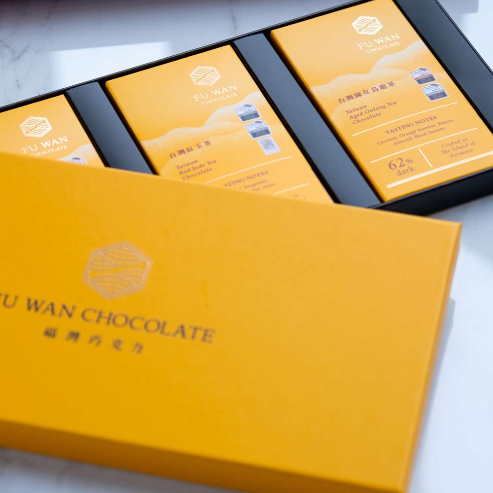 Fu Wan Gift Box, 3 Dark Chocolate Bars with Tea Infusions