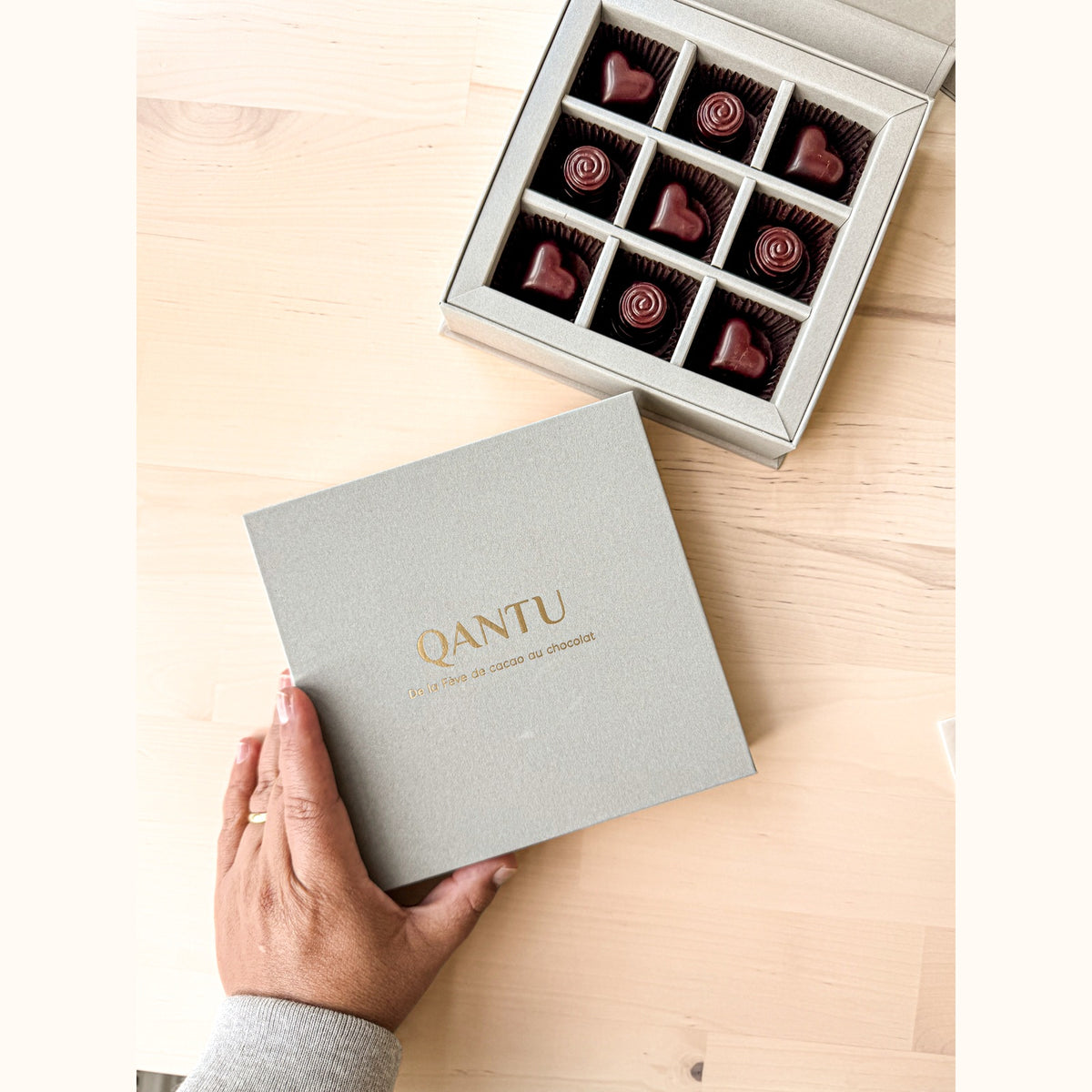 Qantu Hazelnut Praline Box